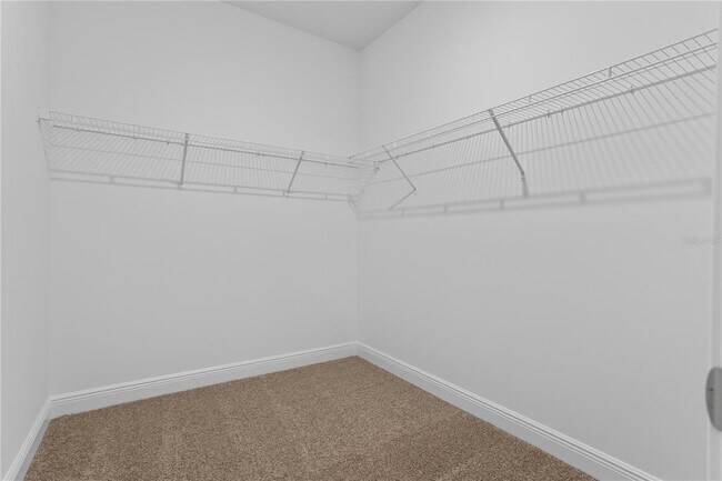 Building Photo - 1940 Sunshine Peak Dr