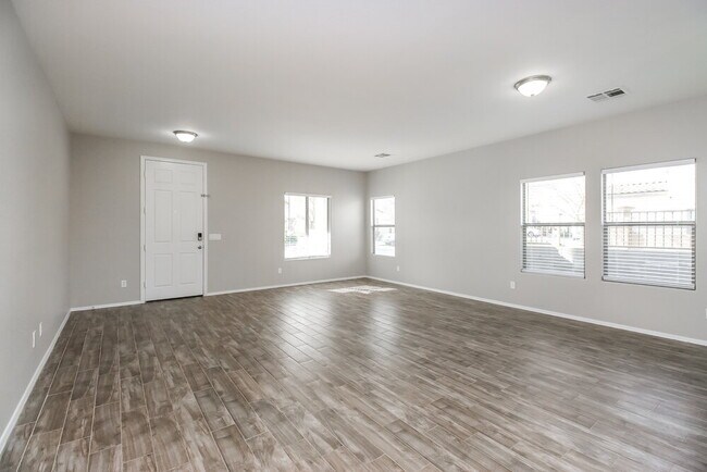 Building Photo - 21142 E Duncan St