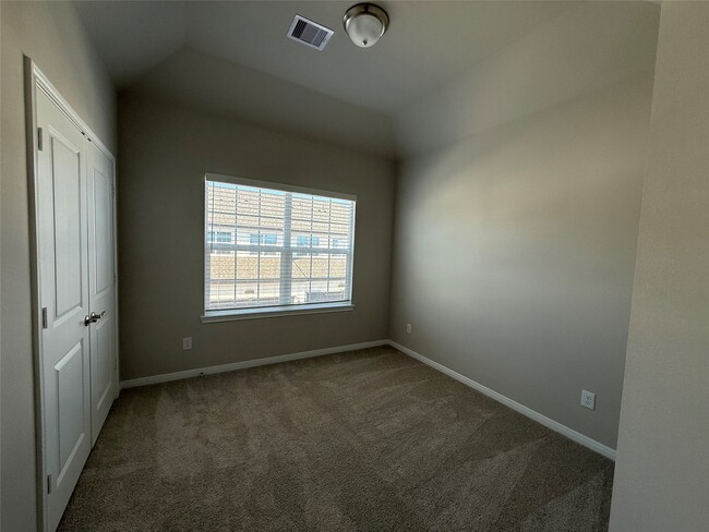 Building Photo - 15723 Derby Mnr Lp