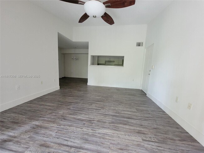 Building Photo - 4844 N State Rd 7