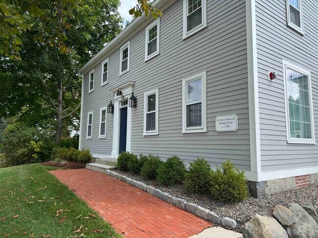 Building Photo - 94 Portsmouth Ave