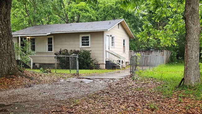 Building Photo - 156 9th Ave