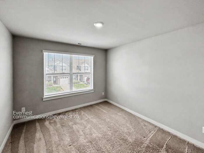 Building Photo - 710 Mickelson Way