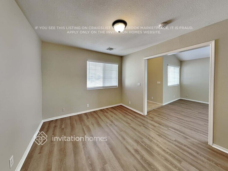 Building Photo - 8411 W Hubbell St