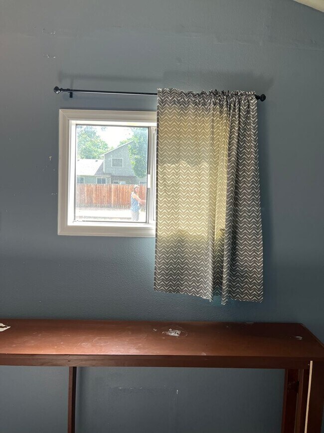 Building Photo - 3 Bed 2.5 Bath Single-Family Home on Cul-De-Sac w/ Large Fenced Backyard, Garage