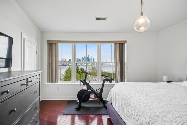 Building Photo - 22 Ave at Port Imperial