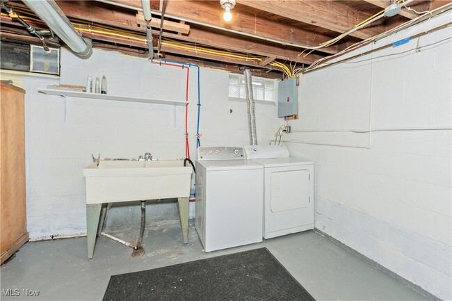 Building Photo - 6466 Wilson Mills Rd