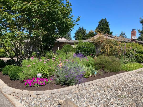 Building Photo - 6007 74th St NE