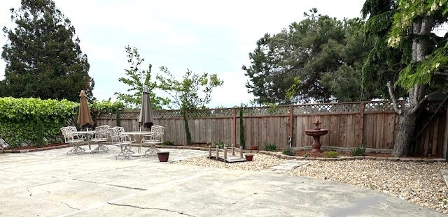 Building Photo - 1992 Bandoni Ave