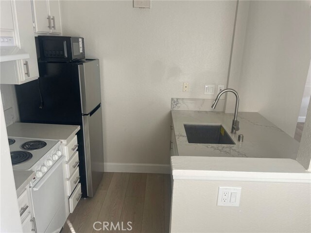 Building Photo - 3703 S Country Oaks Loop