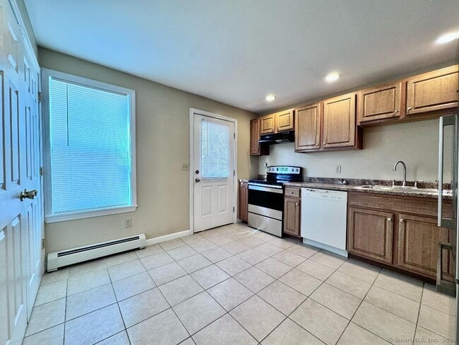 Building Photo - 2 N 4th Ave