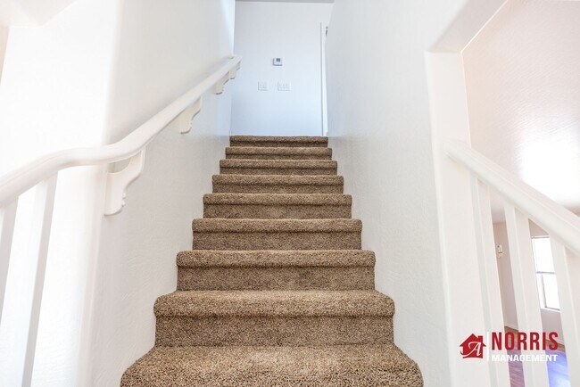 Building Photo - Spacious Home in Magic Ranch in Florence