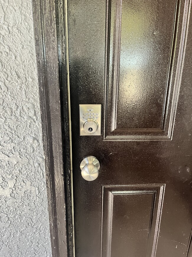 Keyless back door unit lock - 3517 19th Ave S