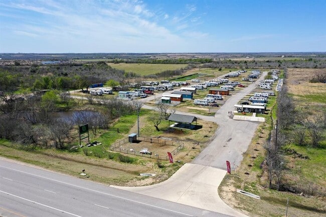 Building Photo - 4889 North Dr