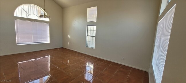 Building Photo - 5115 Blossom Ave