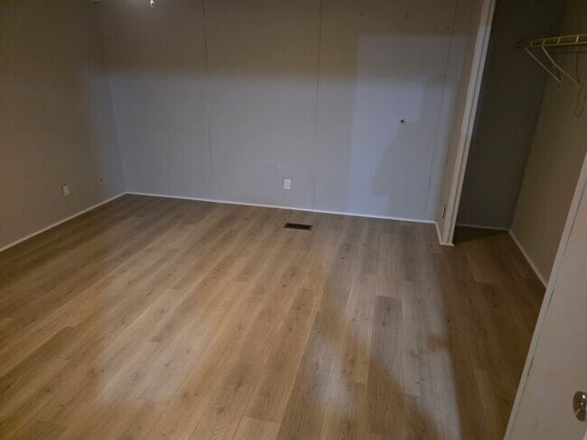 Building Photo - mobile home
