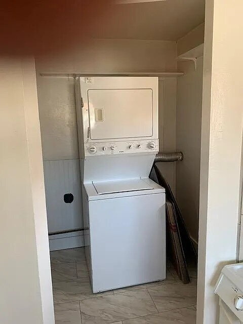 Building Photo - Two Bed / One Bath in Platte park for rent