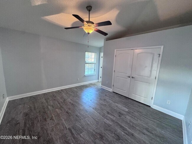 Building Photo - 7565 Westland Oaks Dr