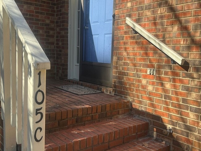 Building Photo - 2BR, 2BA Condo in Durham Woodcroft Community