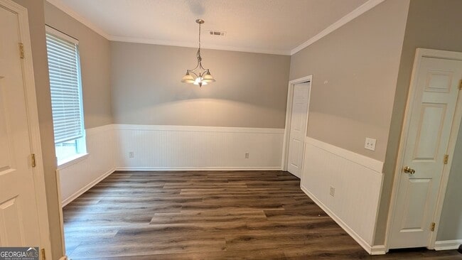 Building Photo - 370 Brentwood Dr