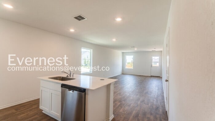 Building Photo - 5962 Celestite Bd