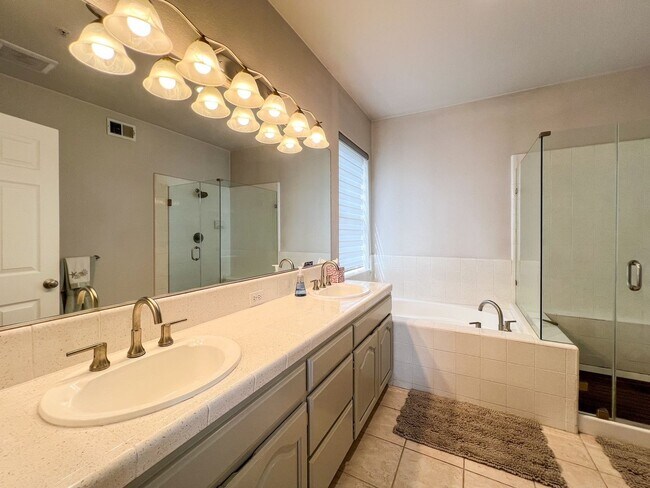 Building Photo - 35 Regatta Way