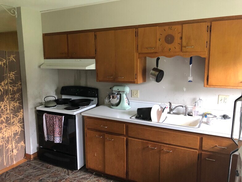 Kitchen - 2020 Field St