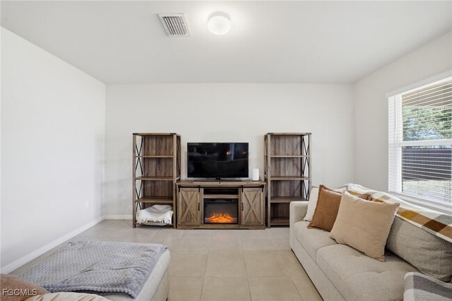 Building Photo - 1917 SW 4th St