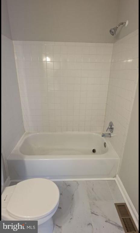 Building Photo - 3309 Noble St