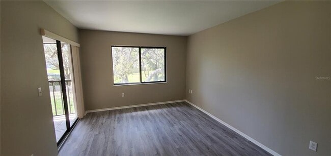 Building Photo - 7866 Eagle Creek Dr
