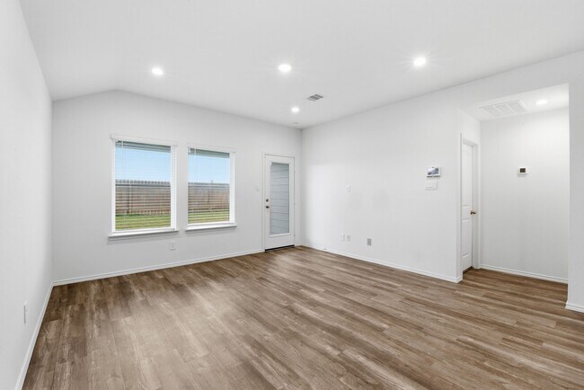 Building Photo - 24343 Saddlestone Green Dr