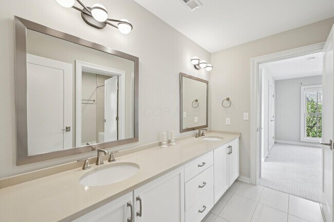 Building Photo - 100 Normandy Ave