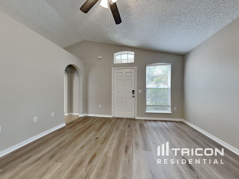 Building Photo - 13714 Gentle Woods Ave