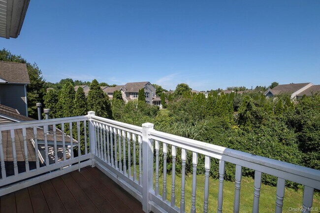 Building Photo - 170 Overlook Dr