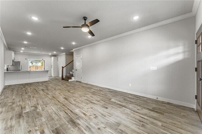 Building Photo - 3305 SW Hillstone Ave