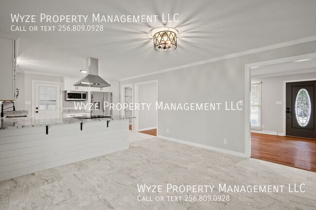 Building Photo - 7607 Quail Dr SW
