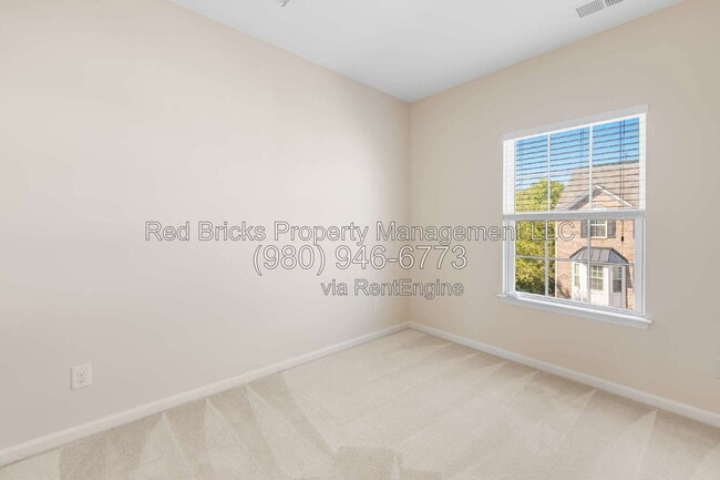Building Photo - 2306 Rachelwood Dr