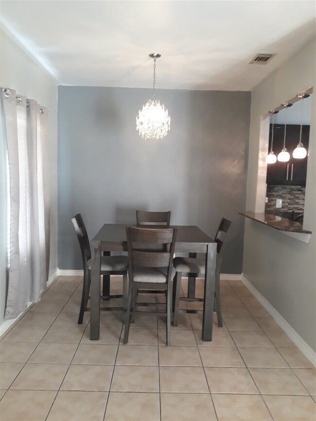 Building Photo - 9804 Cantera Ct