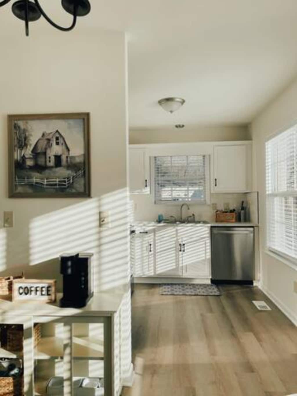 Kitchen - 424 Sioux Trail