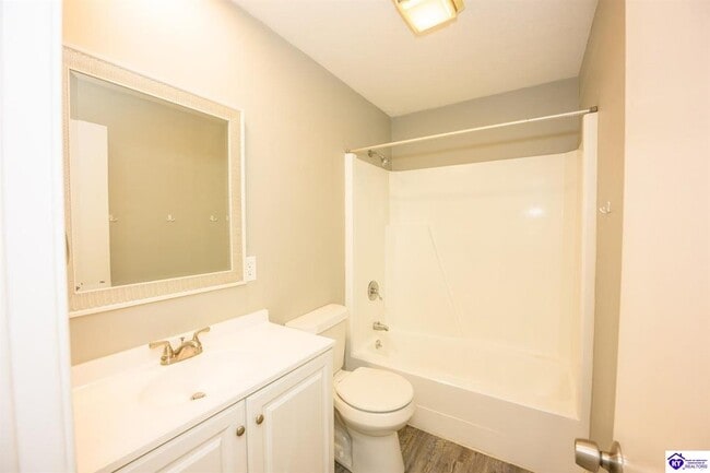 Building Photo - 226 Carey Ln