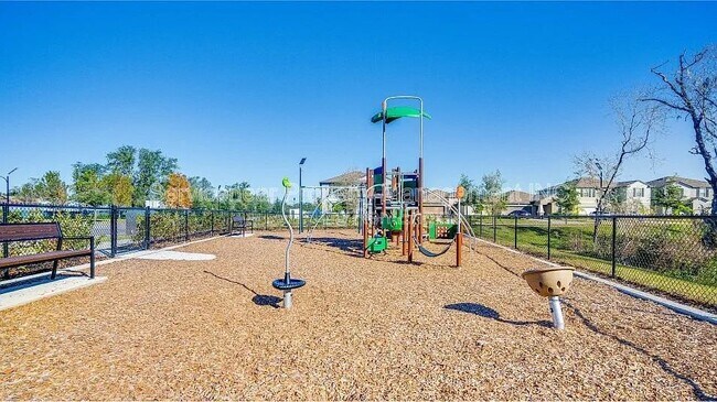 Building Photo - 10344 Alder Green Dr