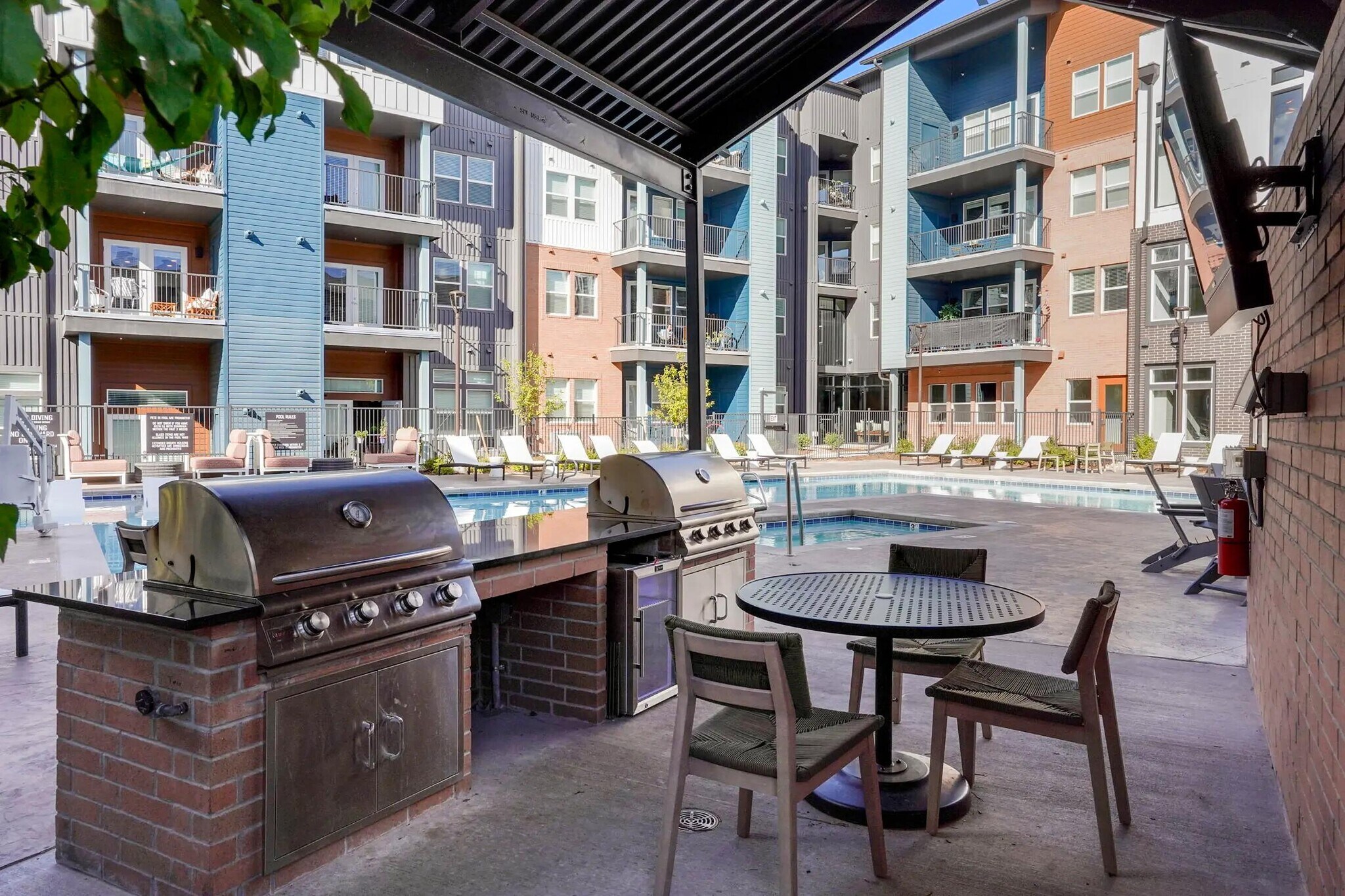 Building Photo - 185 Polaris Pointe