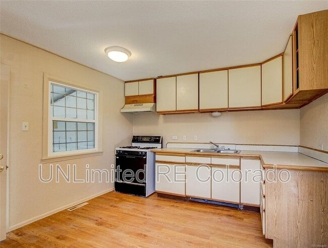 Building Photo - 4161 N Madison St