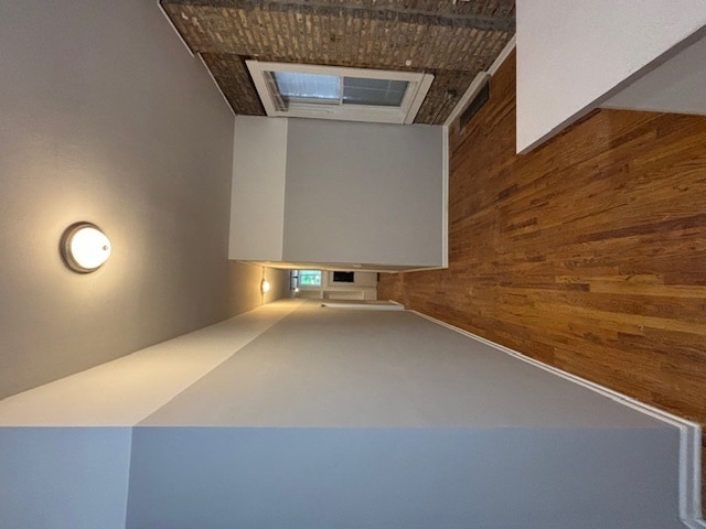 Building Photo - 1451 W Augusta Blvd