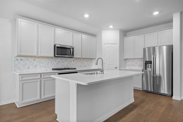 Building Photo - 2100 Briar Rose Dr