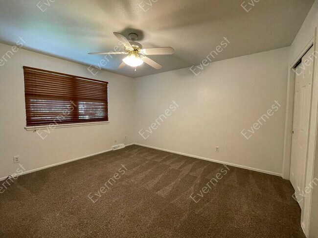Building Photo - 18347 E Nassau Dr