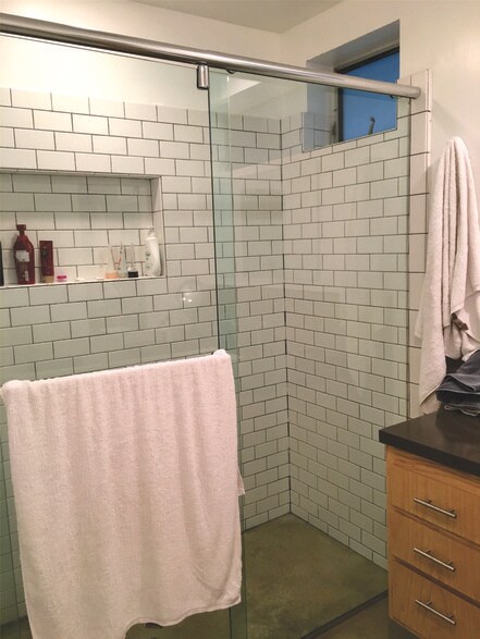 Lower Level Bathroom - 11732 Dorothy St