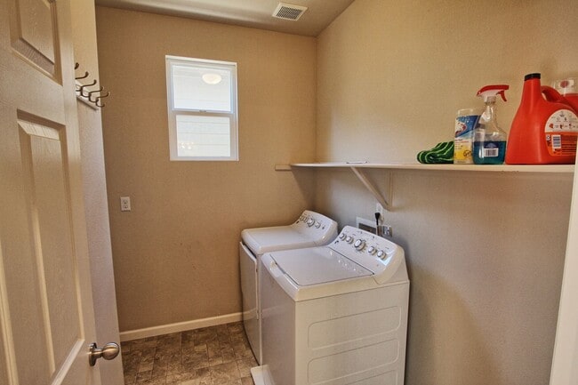Building Photo - 7804 S Jasper Way