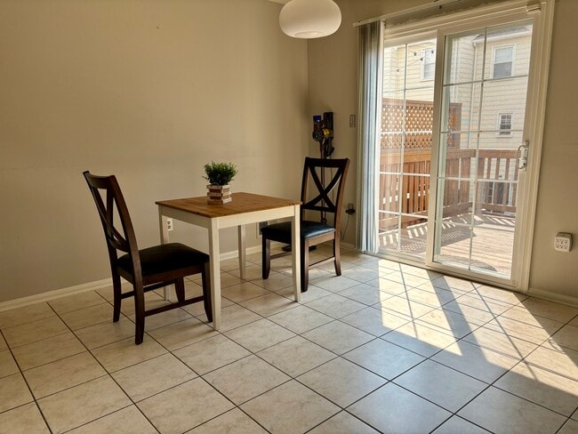 Building Photo - 2057 Pieris Ct