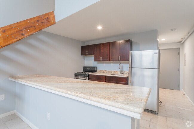 1 BR 1 BA - Kitchen - 1302 W Cumberland Street
